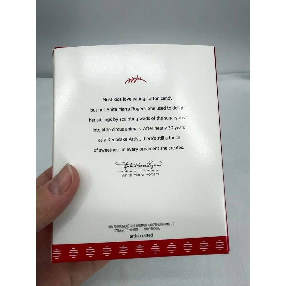 Hallmark Keepsake Ornament Inside Story 2017 Club Exclusive Holiday Diorama